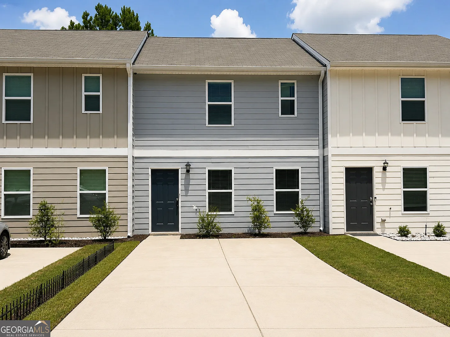 3 bed, 2.5 bath, 1240 sqft, $1,750 — Photo 1