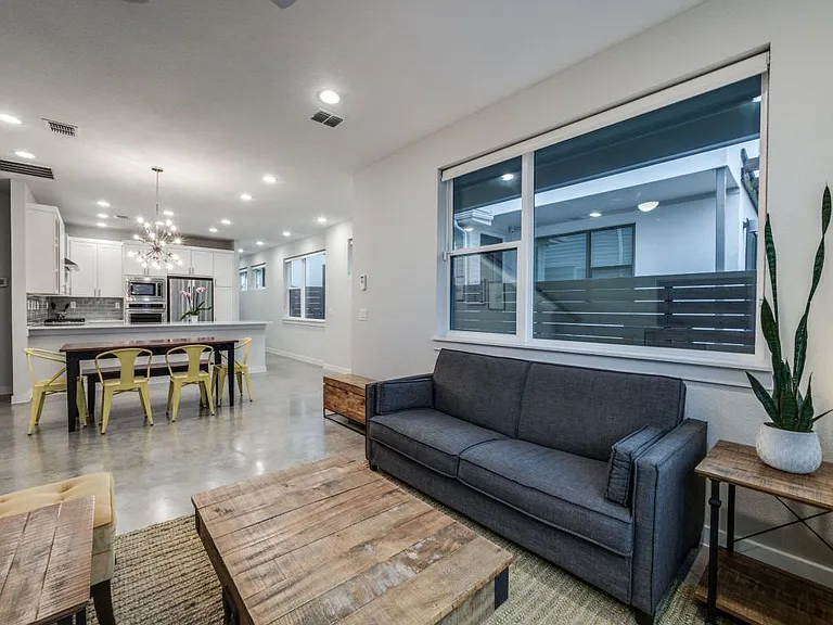 5404 Winton St — Photo 11
