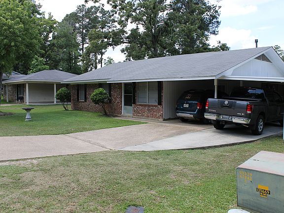 3rd image of 106 Davis Ln