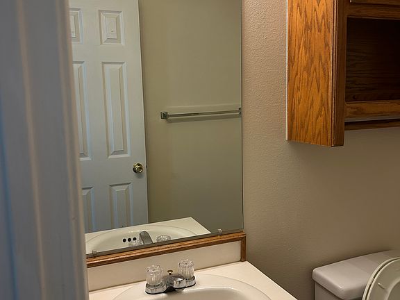 2nd image of 1321 Allynne Ct APT A