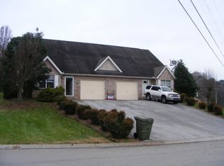 711 Panther Creek Ct, Morristown, TN 37814