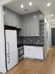 623 Metropolitan Avenue in Williamsburg