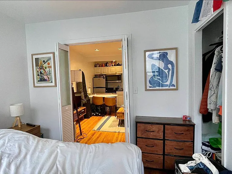 451 W 46th St #3A — Photo 5