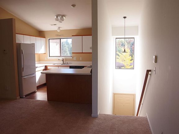 5th image of 42704 Lilley Pointe Dr #208