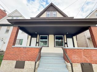 559 3rd St, Pitcairn, PA 15140