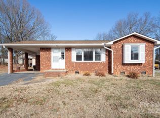 160 Northcrest Dr, Kannapolis, NC 28081