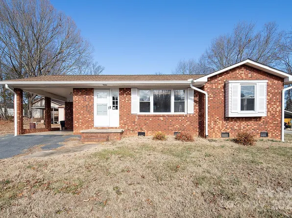 160 Northcrest Dr, Kannapolis, NC 28081