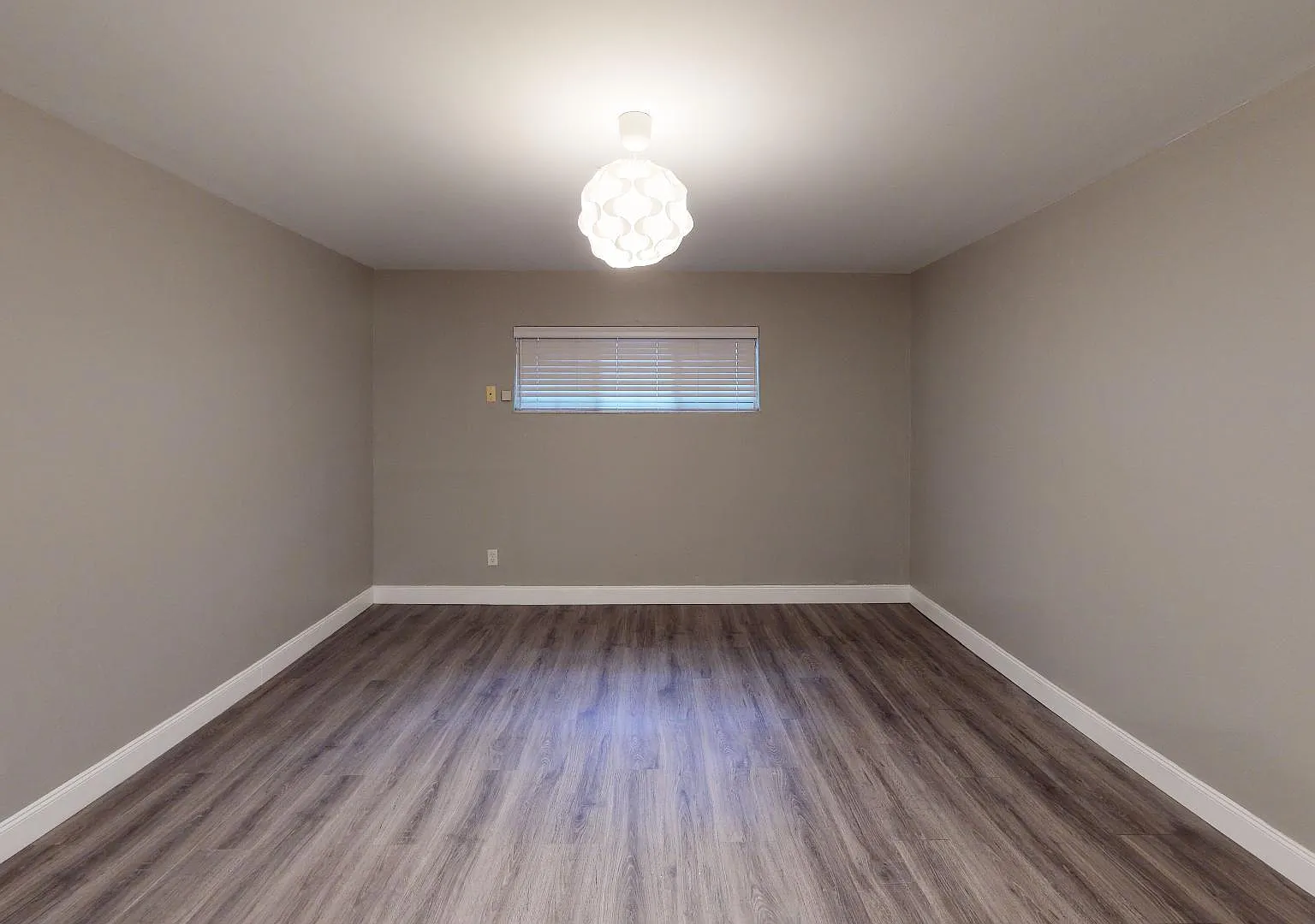 2 bed, $1,800 — Photo 4