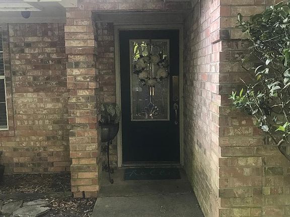 3rd image of 204 Paint Brush Cir