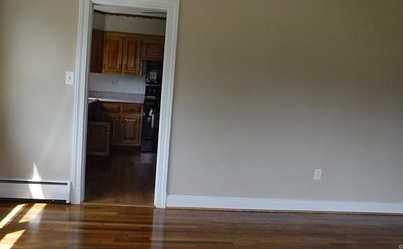 2nd image of 4823 Kinloch Ln