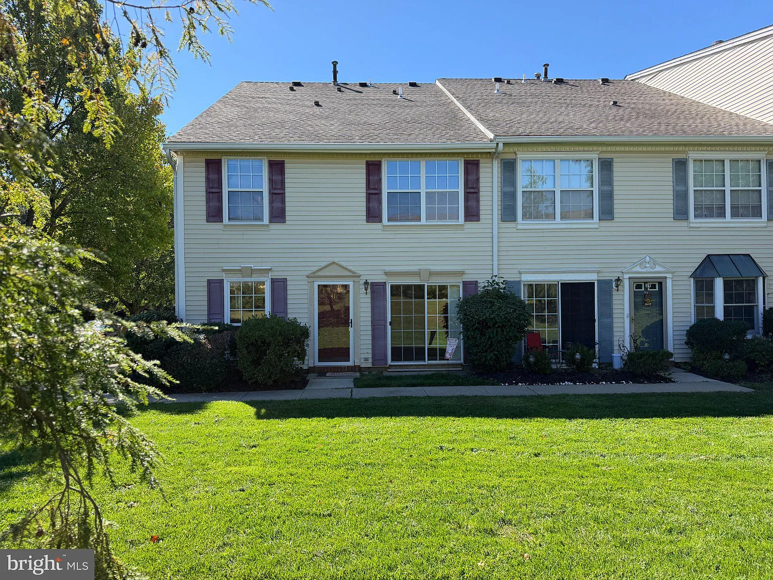 2 bed, 2.5 bath, 1250 sqft, $2,700 — Photo 1