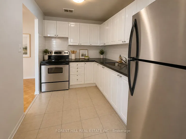 365 Kennedy Rd S #810 — Photo 5