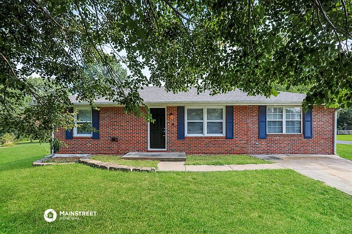 1st image of 15811 E Independence Ave