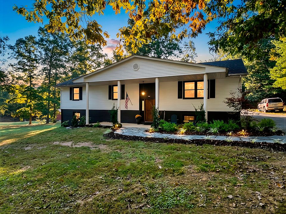 1st image of 3863 Fox Hollow Rd
