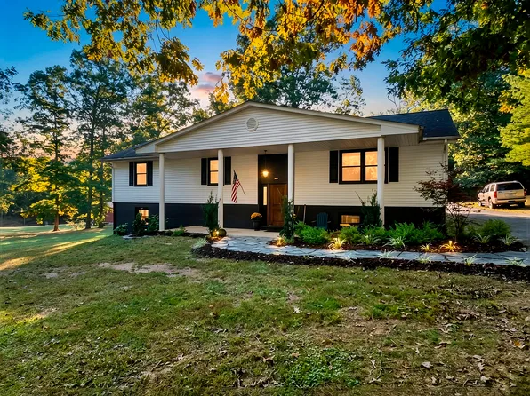 3863 Fox Hollow Rd, Elliston, VA 24087