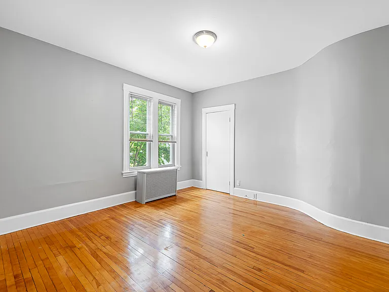 51 King Philip Rd #1 — Photo 6