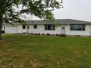 10468 Quaker St, Constantine, MI 49042