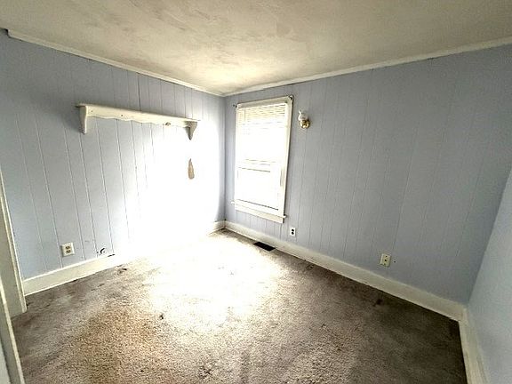 4th image of 170 Wareham Rd
