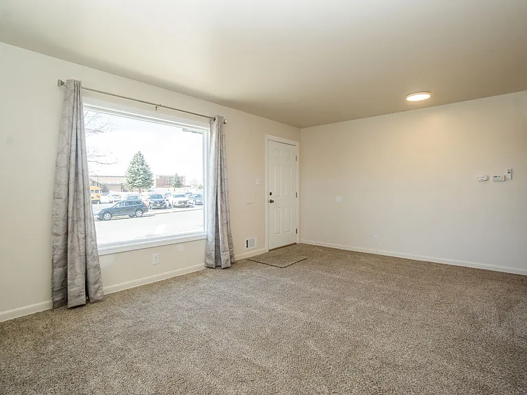 7028 Lipan St — Photo 4