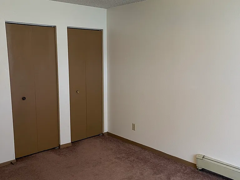 19 E Burlington St #102 — Photo 10