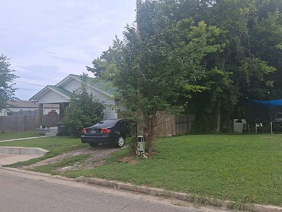 2nd image of 514 8th Ave E