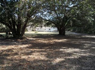 303 N Rock Crusher Rd, Crystal River, FL 34429
