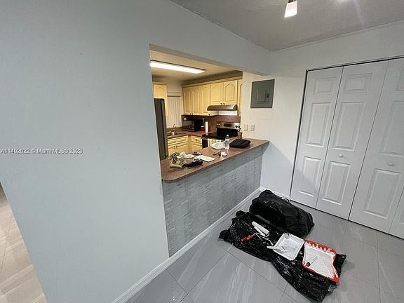 4th image of 850 NW 87th Ave APT 206