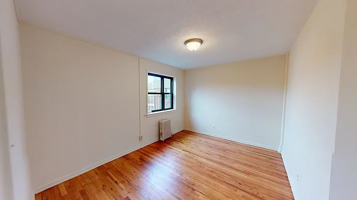 Rented by Revona Properties | media 4