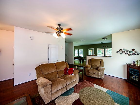 4th image of 741 Lynville Ln