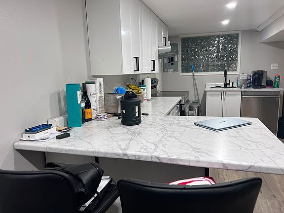 4th image of 601 Frederick St #0