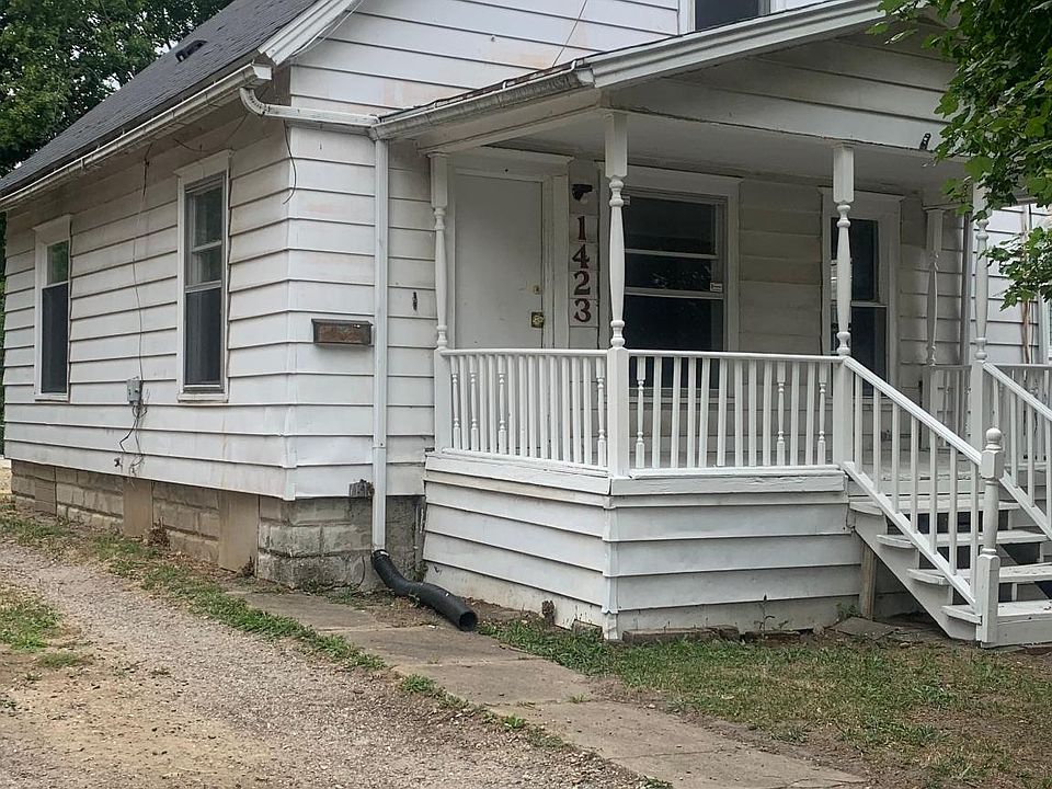 1st image of 1423 Roosevelt Ave