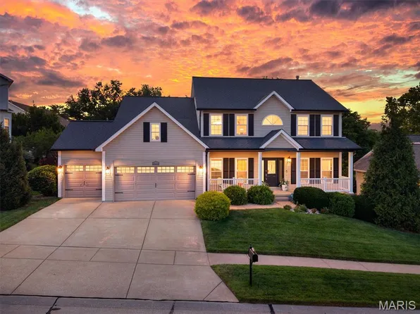 3559 Burgundy Way Dr, Saint Louis, MO 63129