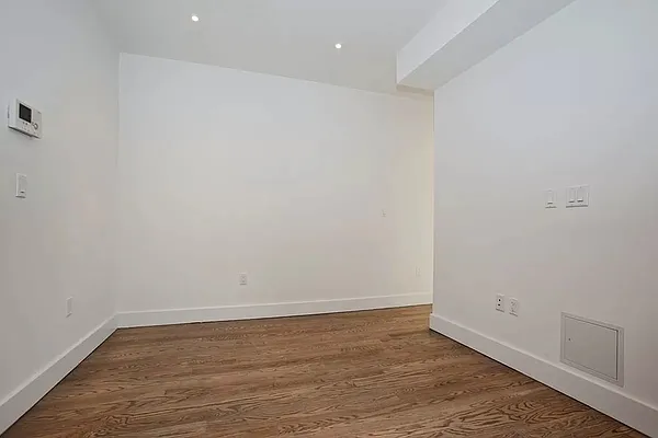 Rented by REAL New York | media 6