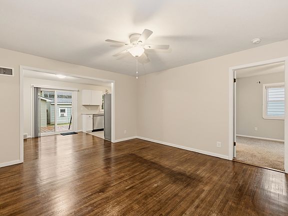 5th image of 703 S Central Ave