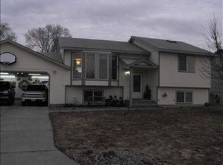 18014 E Springfield Ave, Greenacres, WA 99016
