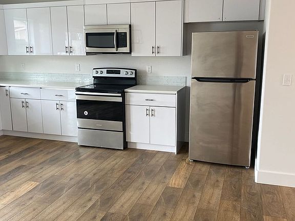 2nd image of 2805 W Marina Dr #A2