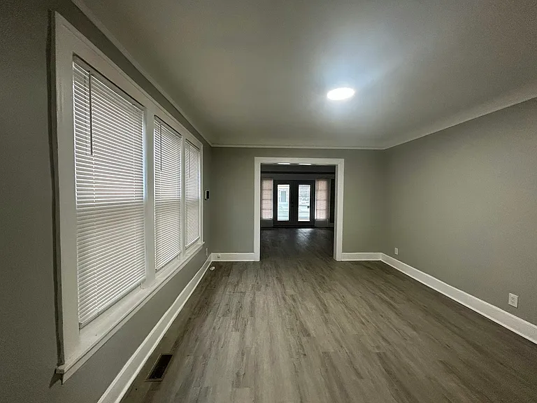 1933 Taylor St #1 — Photo 7