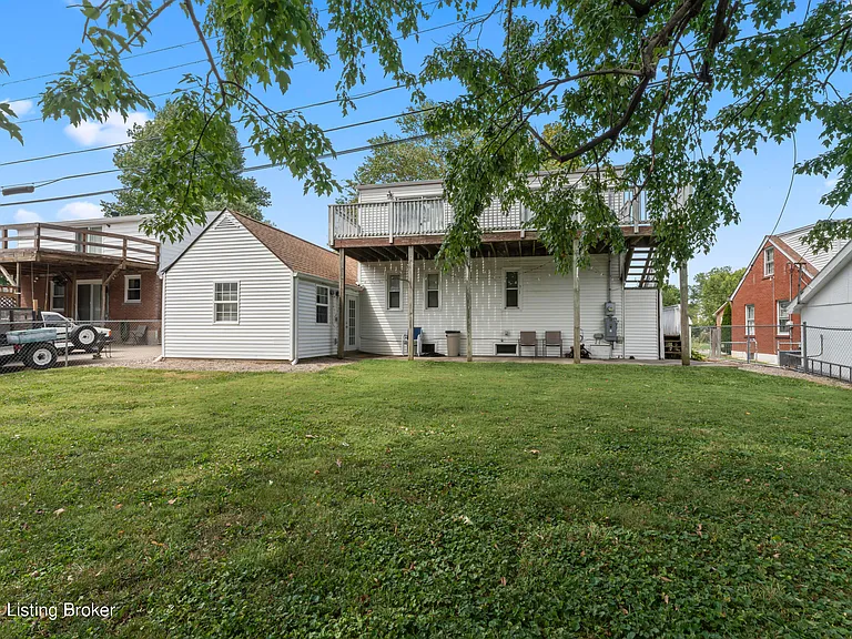 3810 Norbourne Blvd — Photo 35