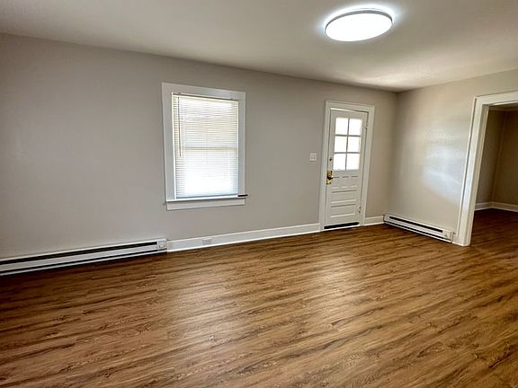 2nd image of 303 Lewis St
