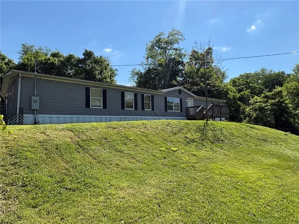 1476 S 88th Rd, Greensboro, PA 15338