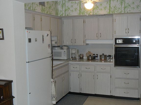 3rd image of 2429 Ecuadorian Way APT 55