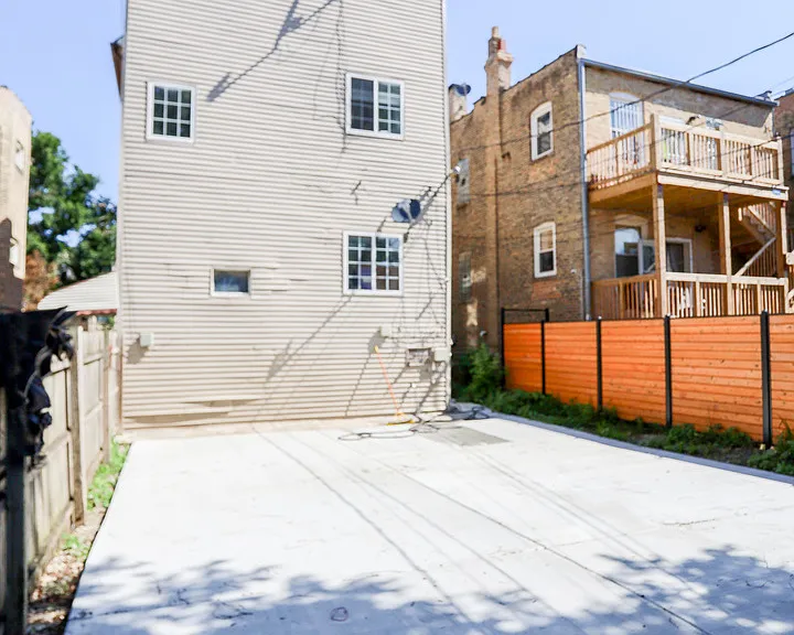 3525 W Dickens Ave #2 — Photo 14