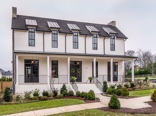 1062 Carlisle Ln, Franklin, TN 37064