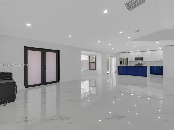 15261 SW 139th St, Miami, FL 33196