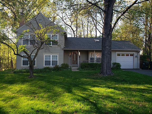 2nd image of 9618 Chapel Hill Dr
