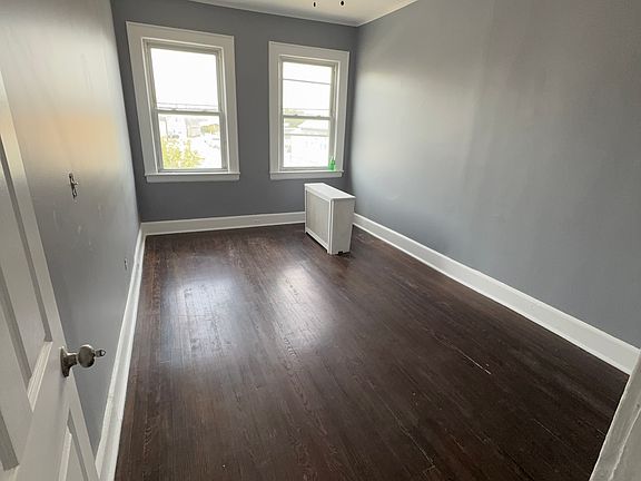 2nd image of 20 Heckel St Floor 2