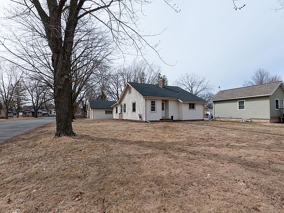2nd image of 132 Couture Ave
