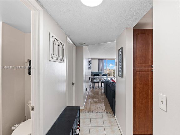 3rd image of 2801 NE 183rd St APT 1805W