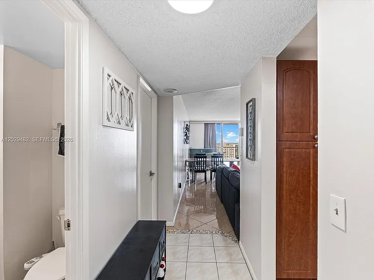 2801 NE 183rd St #1805W — Photo 3