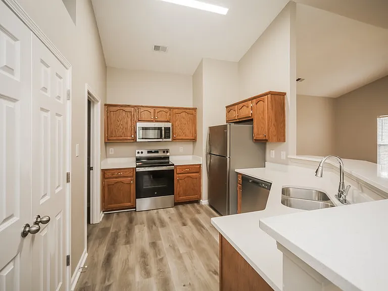 8202 Martin Dr — Photo 5